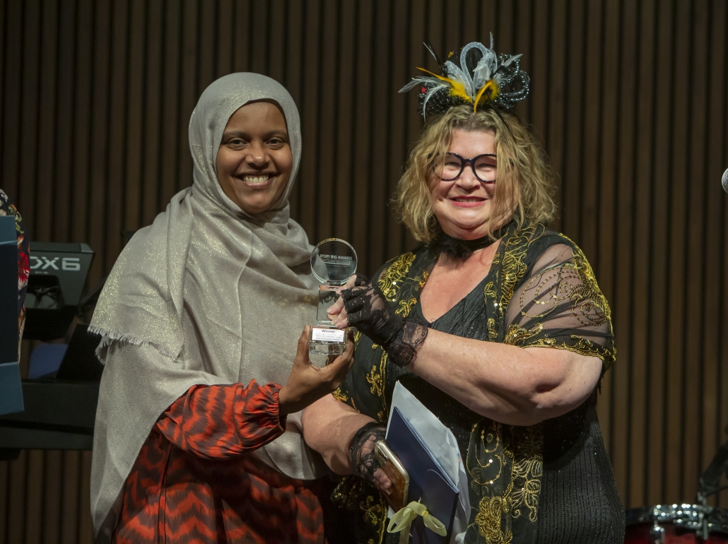 Dr Nahla Erwa and Christine Jeffery during IPOPI's BIG Award Ceremony 